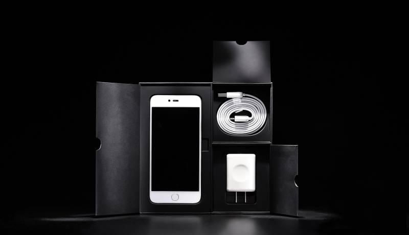 Où trouver un chargeur universel pour iPhone à Toulon ?